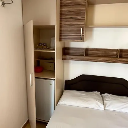 Azzuro Apartments Budva Exterior photo