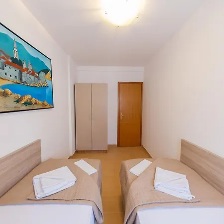 Azzuro Apartments Budva Exterior photo