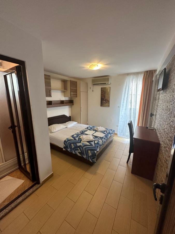 Azzuro Appartement *